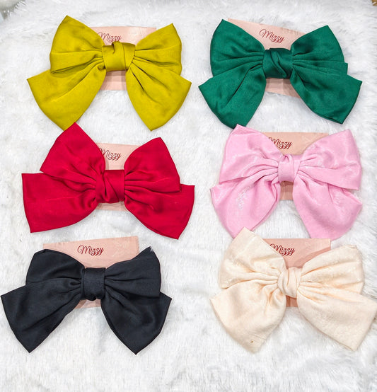 Mizzy Big Fabric Bow Hair Clip for Girls – Solid Color Statement Bow (1 Pc)
